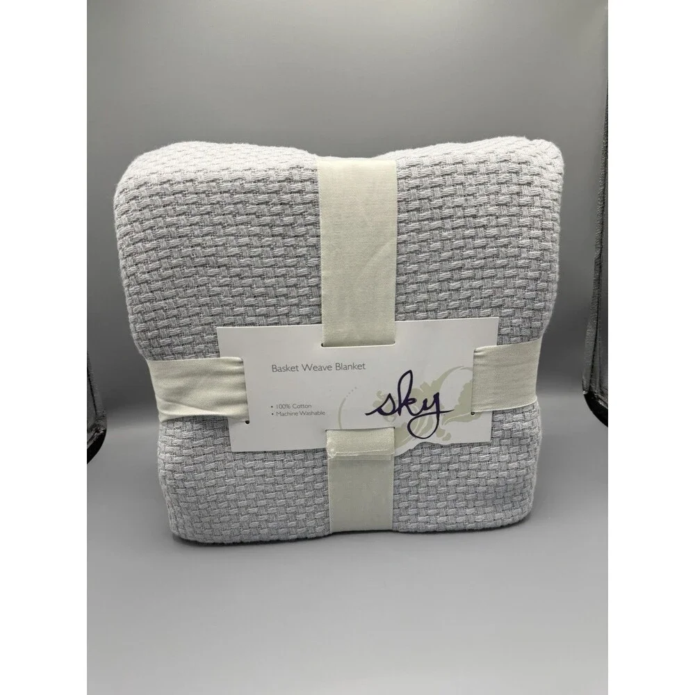 Sky Basket Weave Blanket Full/Queen 90inx90in NEW Light Grey